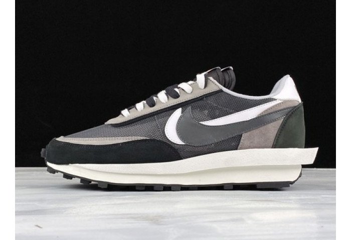 nike ld waffle sacai black bv0073-001
