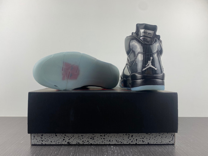 air jordan 5  dd9-001