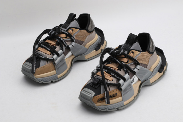 dg  sneakers  dg -012