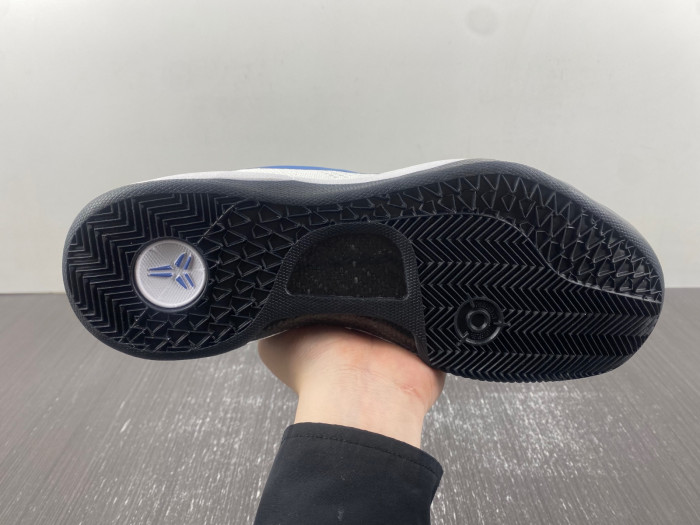 nike kobe 8  555035-201