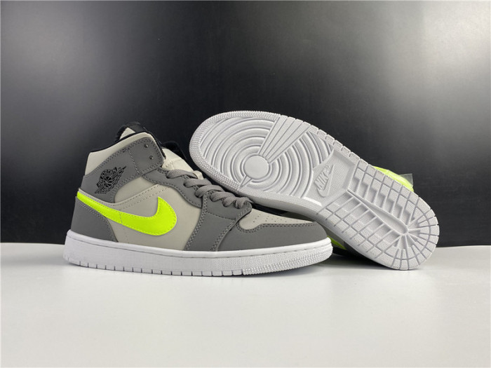 jordan 1 mid gunsmoke volt 554724-072