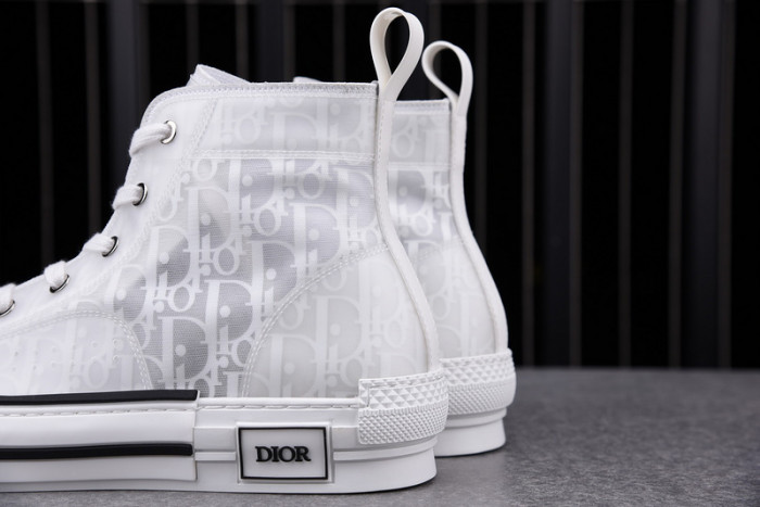 DR B23 HIGH-TOP SNEAKERS 0107