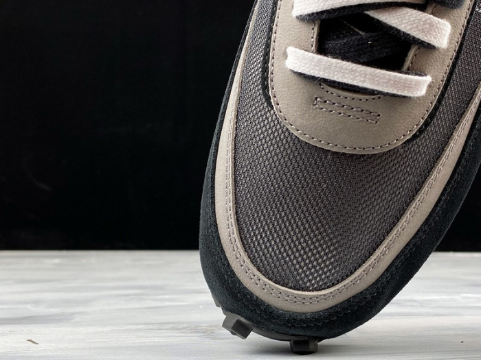 nike ld waffle sacai black bv0073-001