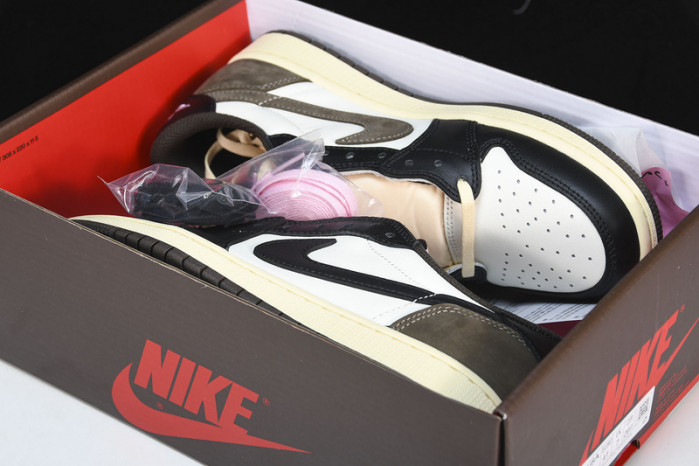 air jordan 1 travis scott  cq4277-105