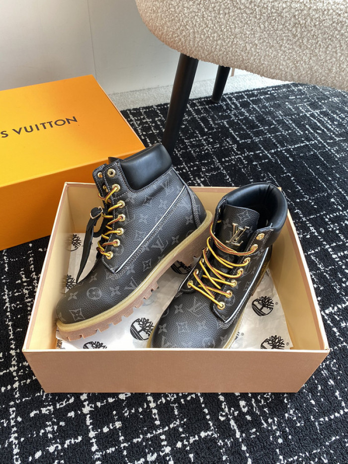 L**V**T* BOOTS LVTBS-005