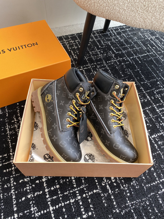 L**V**T* BOOTS LVTBS-005