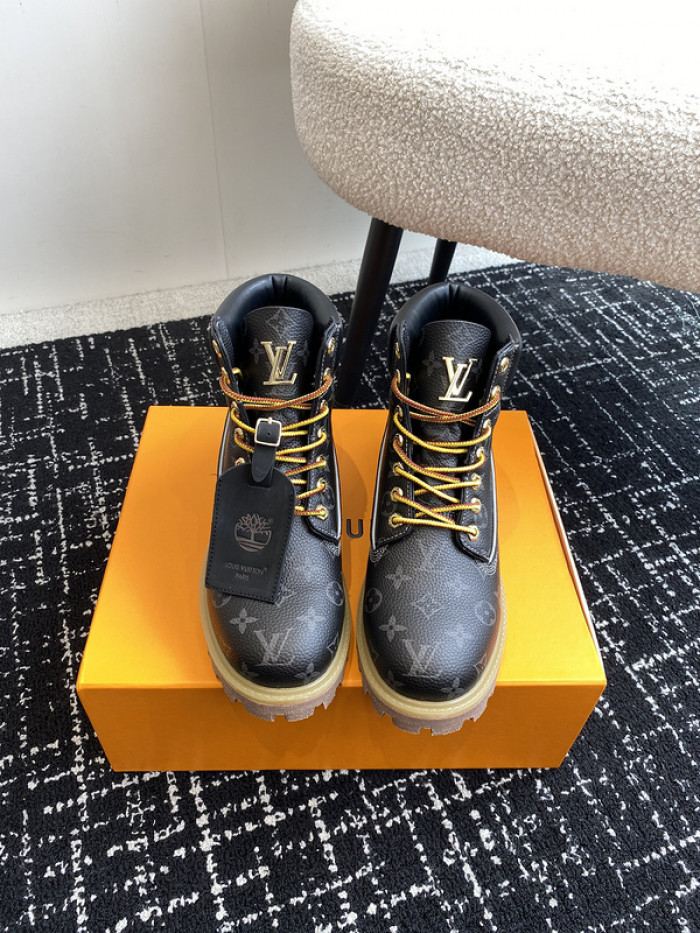 L**V**T* BOOTS LVTBS-005