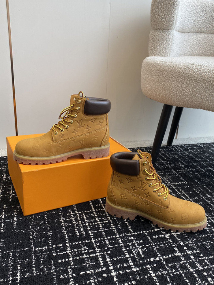 L**V**T* BOOTS LVTBS-006