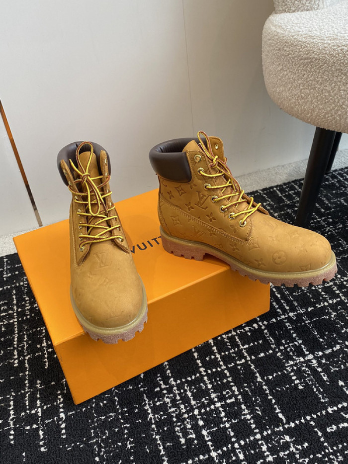 L**V**T* BOOTS LVTBS-006