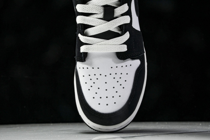 Air Jordan 1 Low "Panda" HF3188-106
