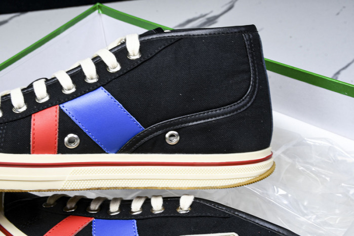 BOTTEGA VENETA SNEAKER BVS-033