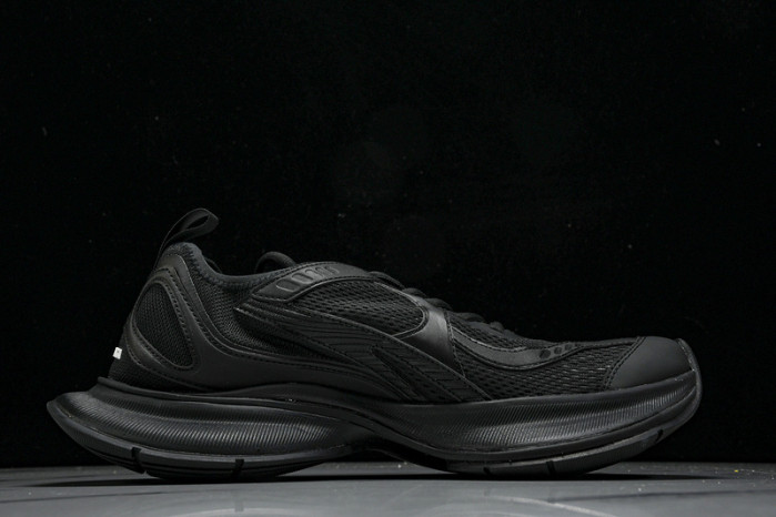 B*AL*ENCIAGA CIRCUIT BC-002