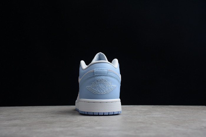 air jordan 1 low "university blue" dc0774-050