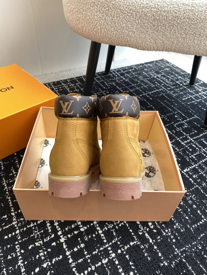 L**V**T* BOOTS LVTBS-015