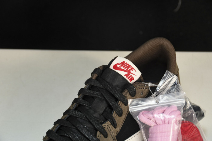 Jordan 1 Retro Low OG SP Travis Scott CQ4277-001