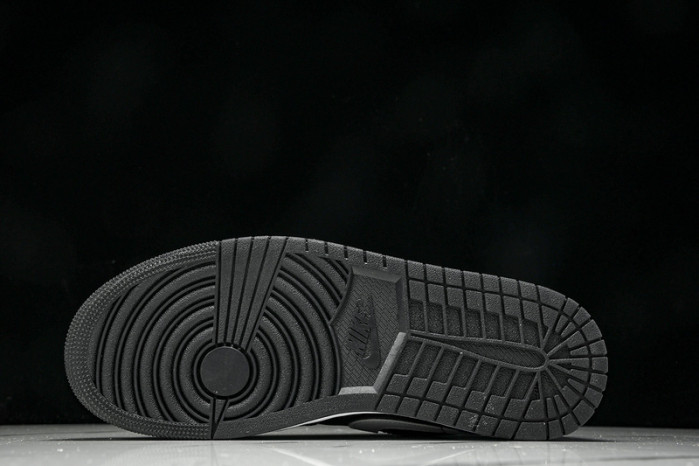 Air Jordan 1 Low 553558-042