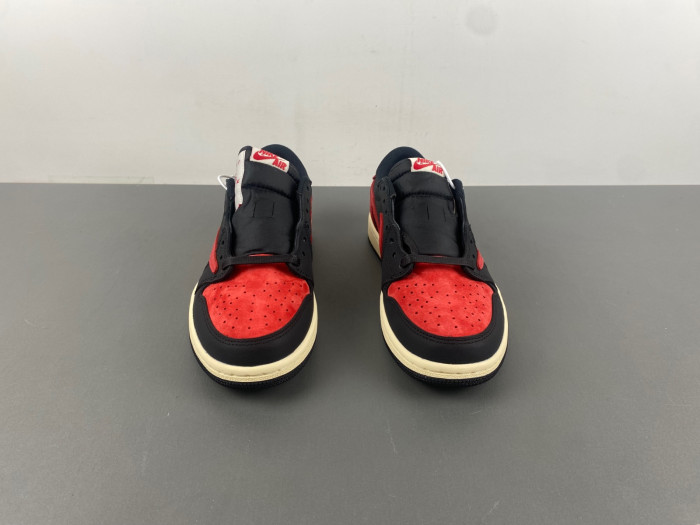 Travis Scott x Air Jordan 1 Low OG DM7866-061