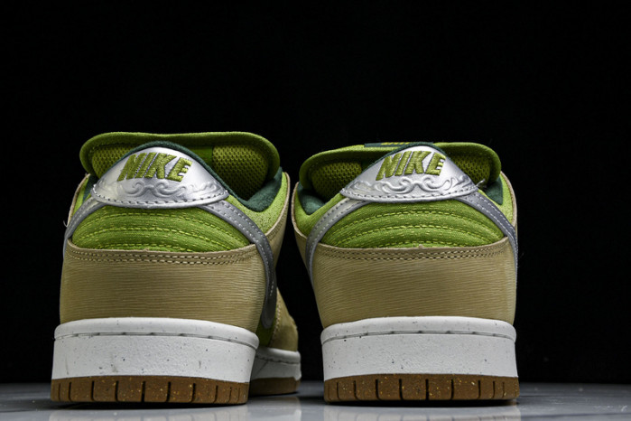 nike sb dunk low “escargot”  fq7585-200