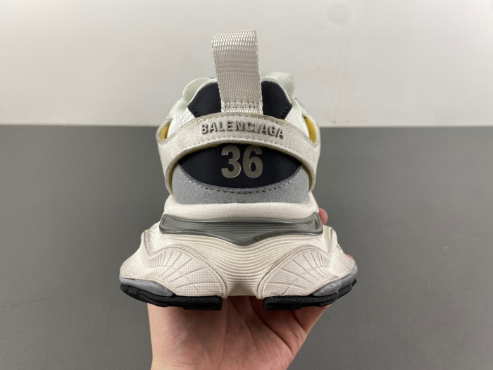 b*al*enciaga cargo  bco-006