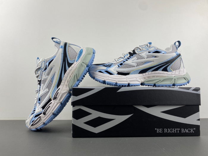 C/O SNEAKERS COS-012