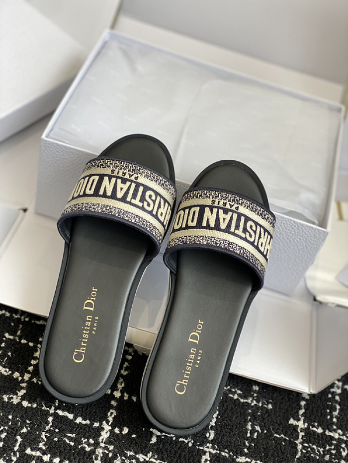 DIOR SLIDES DS-055