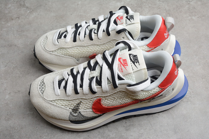 nike vaporwaffle sacai sport fuchsia game royal cv1363-100