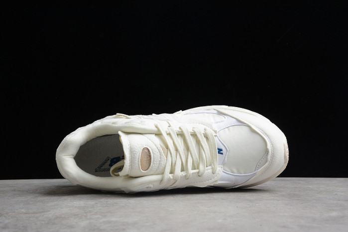 new balance  m2002rdc