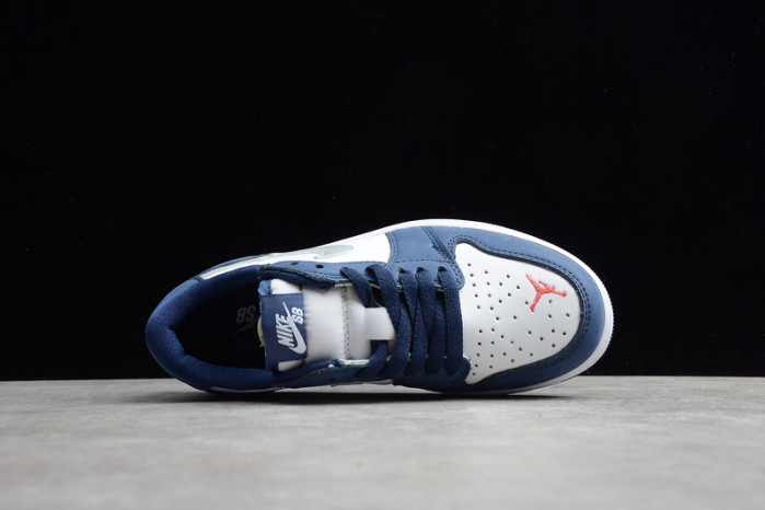 Jordan 1 Low SB Midnight Navy CJ7891-400