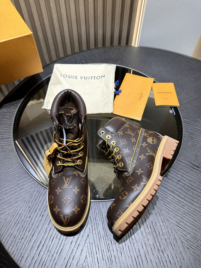 L**V**T* BOOTS LVTBS-013